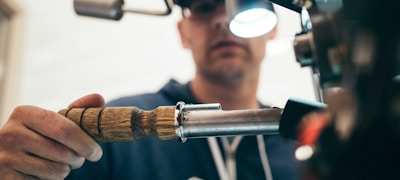 站点前沿门户首屏展示现代科技感控制台